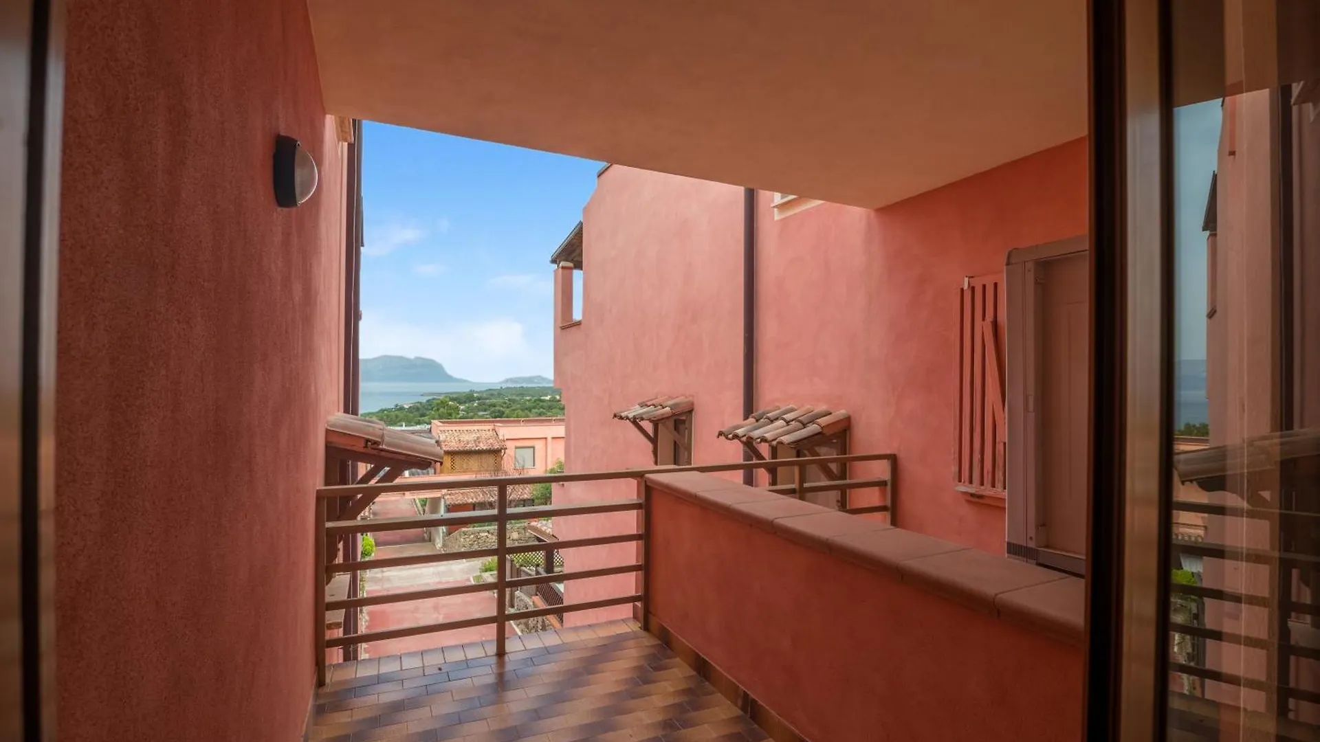 Blue Pearl With Sea View - Happy Rentals Marinella  Italy