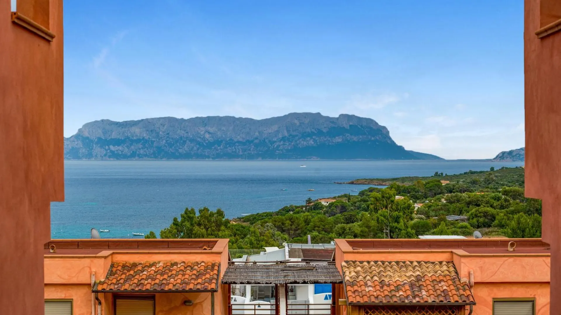 Blue Pearl With Sea View - Happy Rentals Marinella  Italy